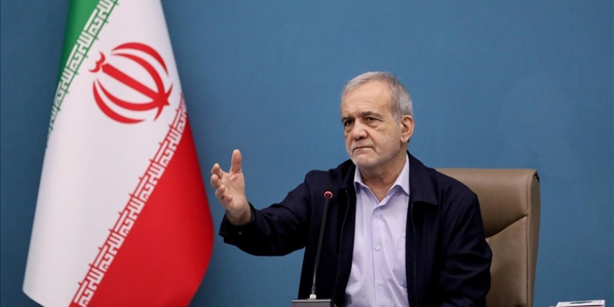 İran Cumhurbaşkanı: Bize saldırı gelmediği sürece komşu ülkelerin vurulmaması ve füze fırlatılmaması kararı alındı