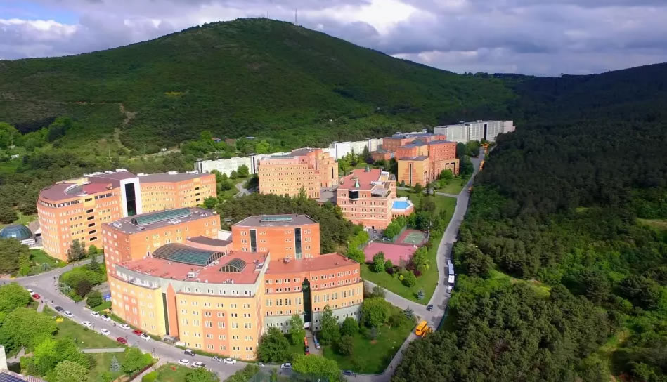 Yeditepe Üniversitesi iftar programını engelleyip öğrencileri tehdit etti!