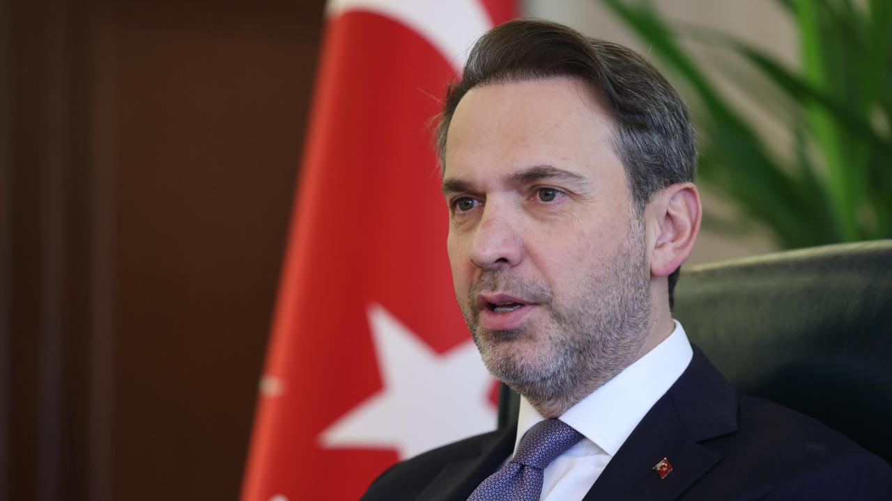 Bayraktar: Akaryakıt ve doğal gazda bir sıkıntı öngörmüyoruz