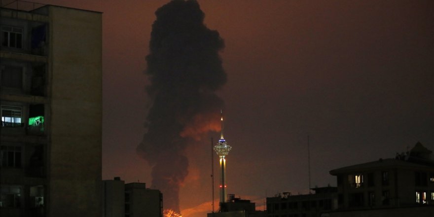 İran'ın başkenti Tahran'da art arda patlamalar meydana geldi
