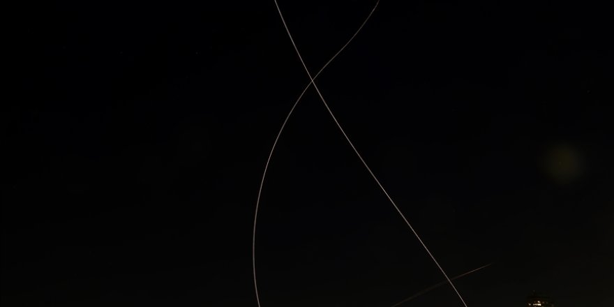 İran'ın art arda yaptığı misillemelerde İsrail'in merkez ve güneyinde sirenler çaldı