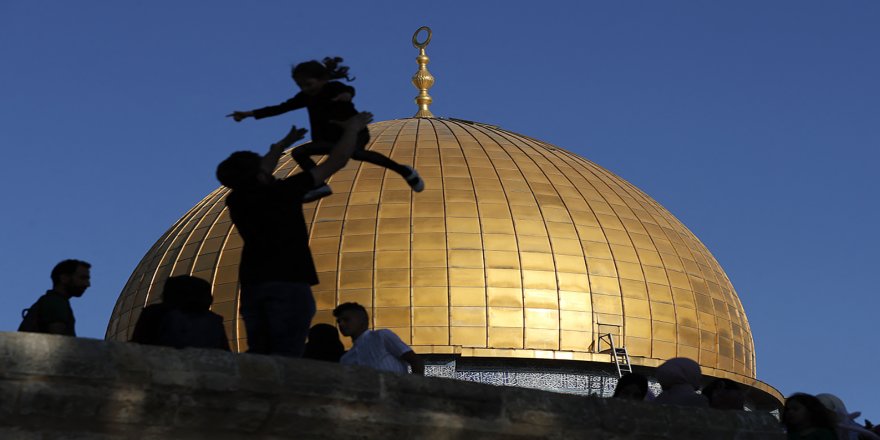 İslam Ümmetinin Ramazan bayramı mübarek olsun