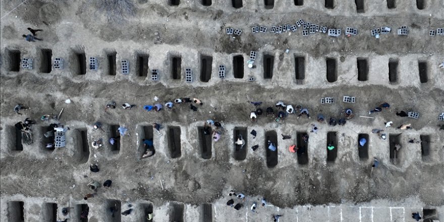 İran'daki okul katliamından yaralı kurtulan kız öğrenci saldırıyı anlattı
