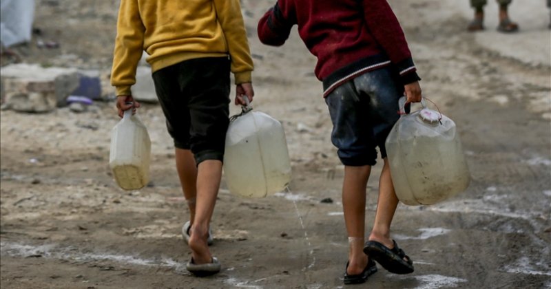 Dünyada 2,2 milyar insan sağlıklı içme suyuna erişemiyor