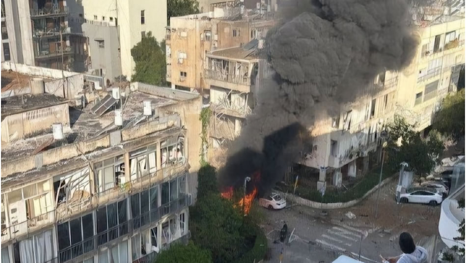 İran füzeleri Bir el-Sabe'yi ve Tel Aviv'i vurdu; Knesset oturumu kesintiye uğradı