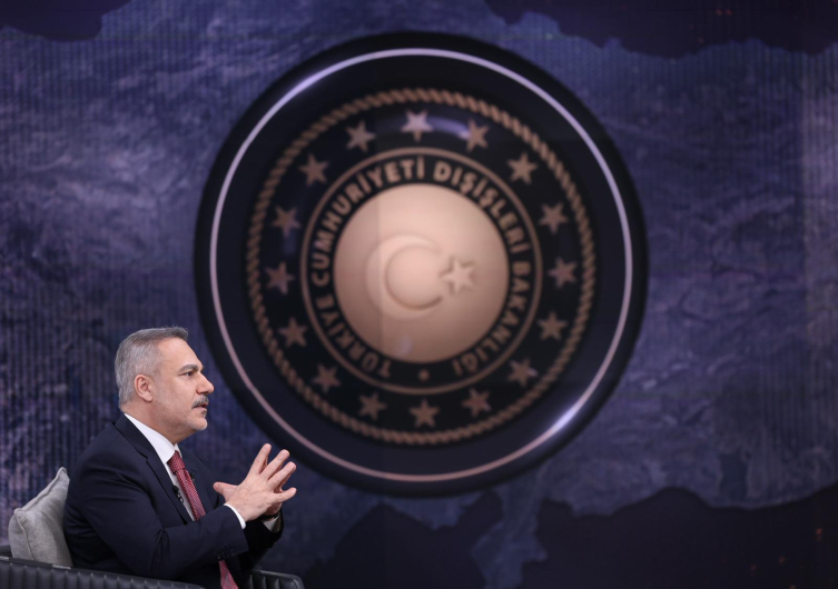 "ABD ve İsrail'in başlattığı hukuksuz savaş bölgesel yayılma tehlikesiyle baş başa"