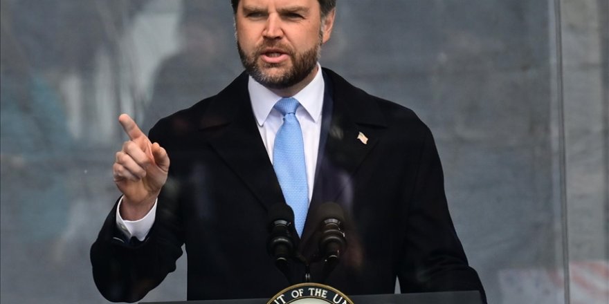 ABD Başkan Yardımcısı Vance, İran'da "askeri hedefleri" gerçekleştirdiklerini ileri sürdü