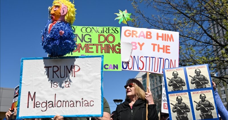 ABD'de, Trump yönetimine karşı "Krallara Hayır" protestosu düzenlendi