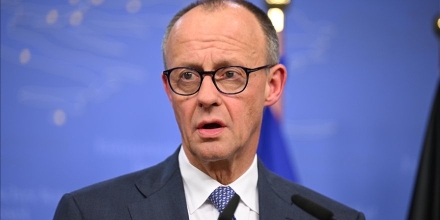 Merz'in, Suriyelilerin evlerine dönmesi çağrısı tepki çekti