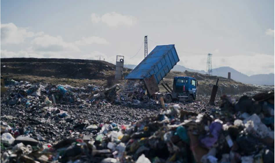 Bir çöp kamyonu (Affedersiniz, Trump demek istemiştim) gezegeninde yaşamak