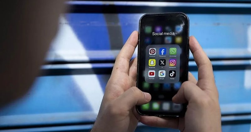 Fransa'da 'sosyal medyaya 15 yaş sınırı' tasarısı kabul edildi