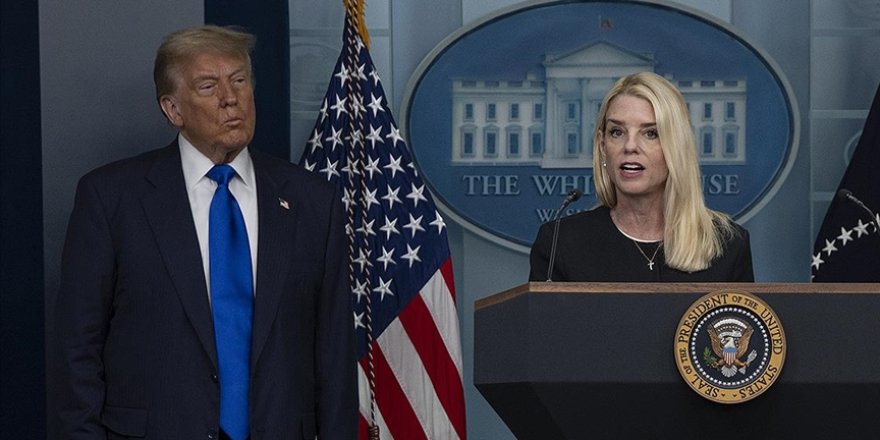 Trump, Adalet Bakanı Bondi'yi görevden aldığını duyurdu