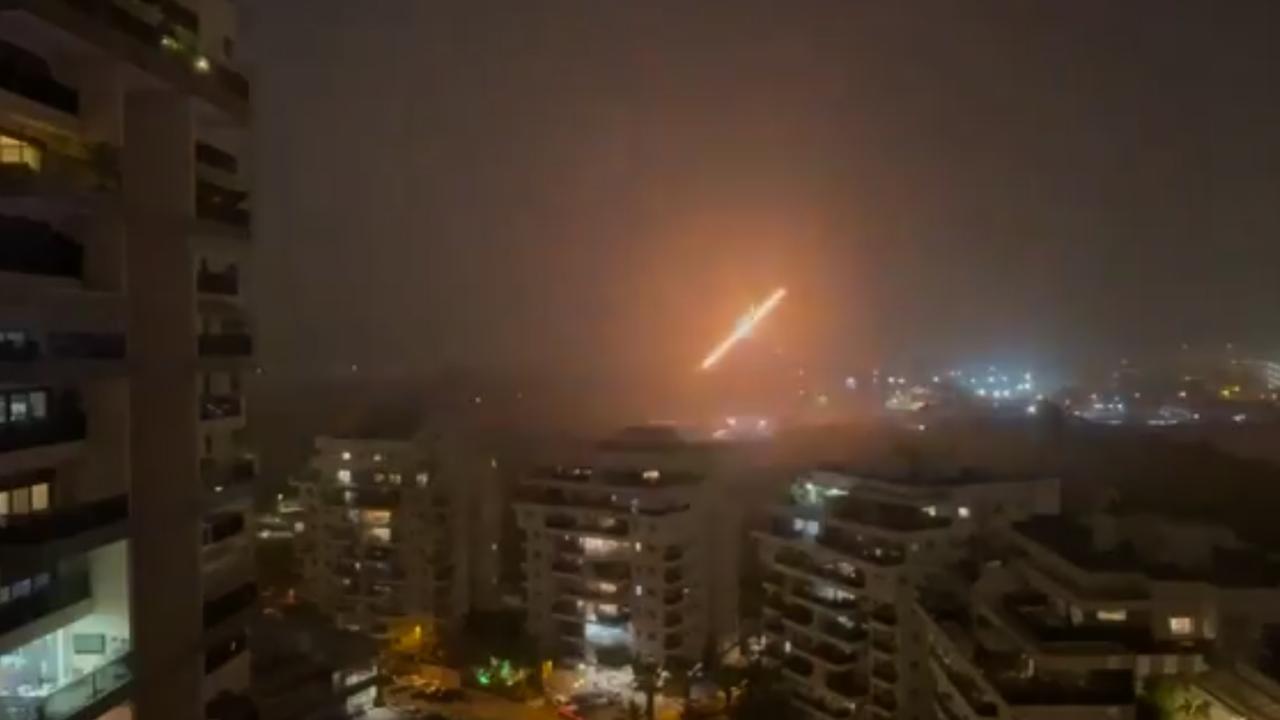 İran füzesi Petah Tikva kentindeki sanayi bölgesine isabet etti