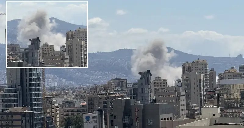 Katil İsrail Lübnan'da cuma namazından çıkanları hedef aldı