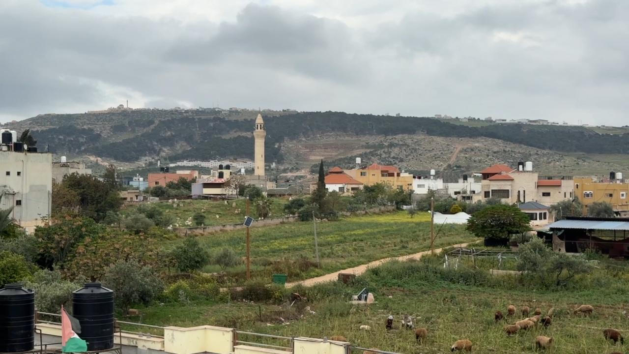 İşgalciler, Batı Şeria'daki çiftçileri topraklarından sürmeye çalışıyor