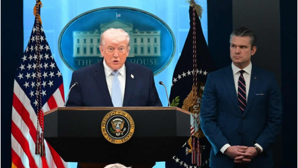 Trump, petrolün "İran'ın yardımıyla ya da yardımı olmadan" akmaya başlayacağını söyledi.