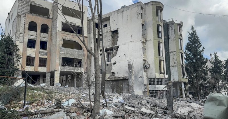 Siyonist İsrail'in gece boyu Lübnan'a düzenlediği saldırılarda 11 kişi hayatını kaybetti