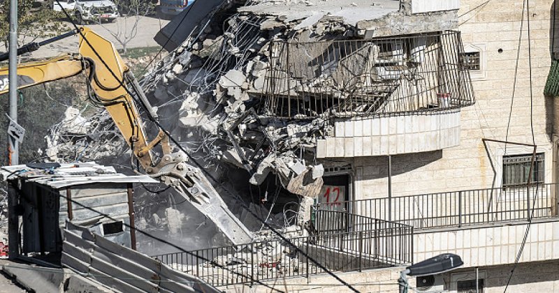 İşgal güçleri Kudüs’te Filistinlilere ait 13 binayı yıktı