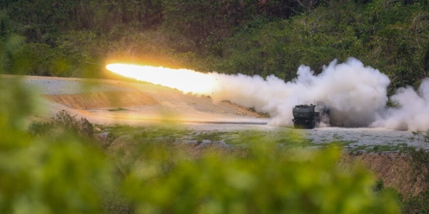 Çin, Japonya'nın, ABD ile Filipinler'in askeri tatbikatına katılmasına tepki gösterdi