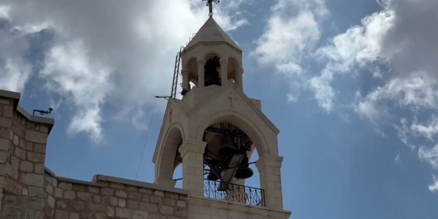 Filistinli Hristiyanlar, İsrail askerinin İsa heykelini kırmasına tepki gösterdi