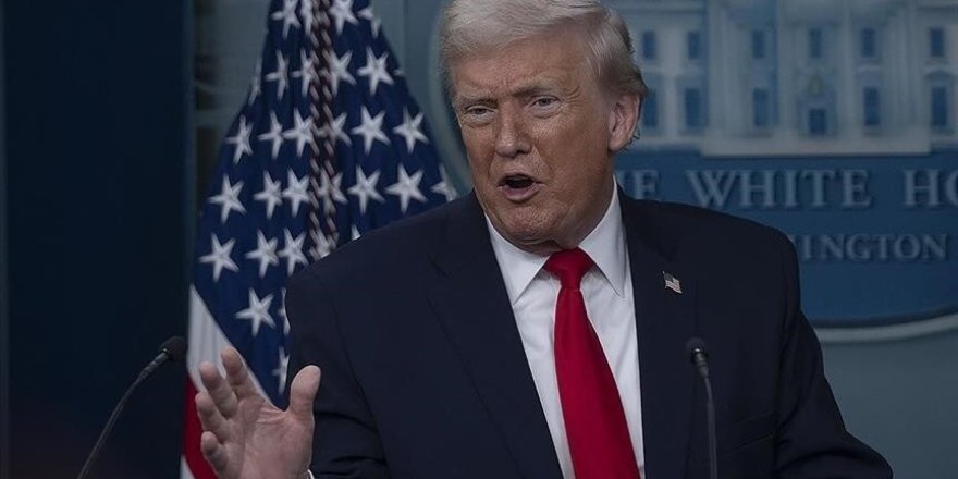Trump, İran'daki "karmaşanın" çözülebilmesi için ateşkesi uzattığını savundu
