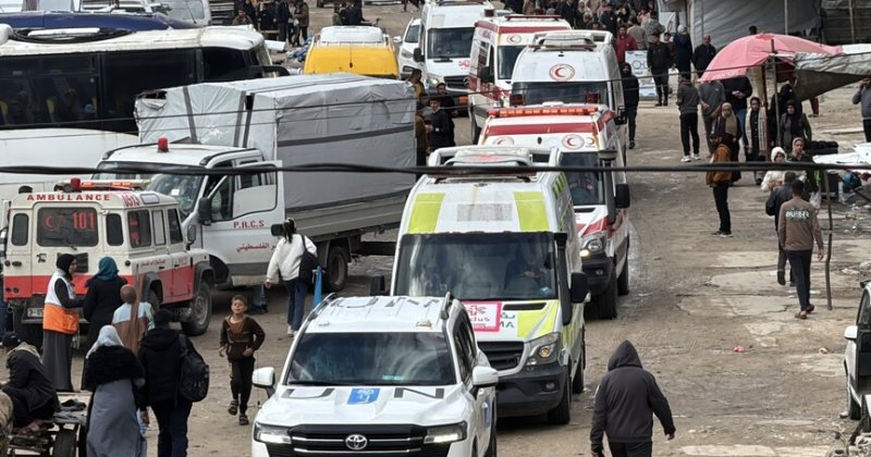 İsrail'in kısıtlamaları altındaki Refah Kapısı'ndan tedavi için 24 hasta Gazze'den ayrıldı