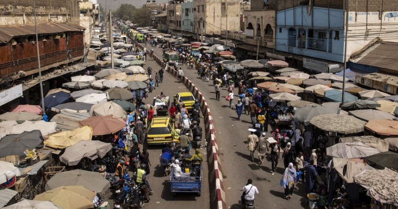 Fransa Mali'deki vatandaşlarından ülkeyi terk etmelerini istedi