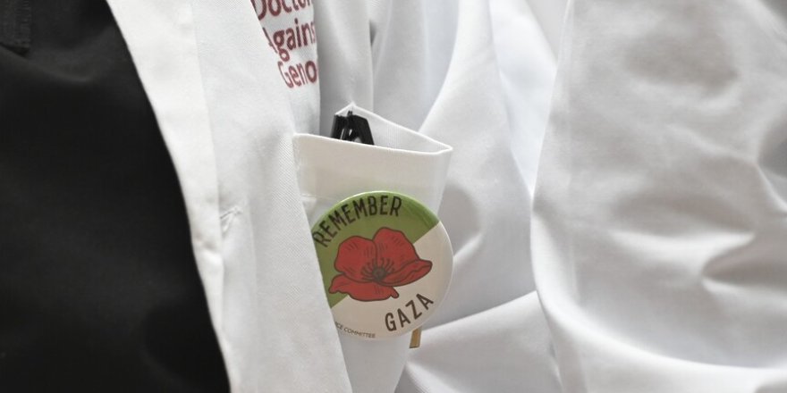 İsrail merkezli örgüt, Gazze'de alıkonulan 14 doktorun serbest kalması için Yüksek Mahkeme'ye başvurdu