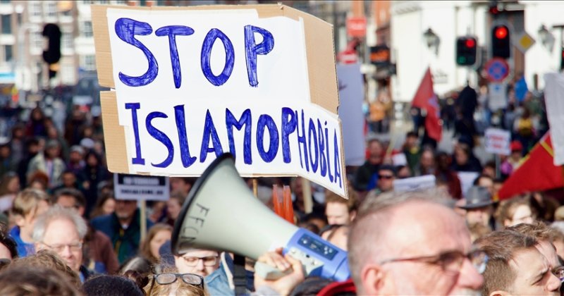 İsveç hükümeti "İslamofobi" teriminden vazgeçti
