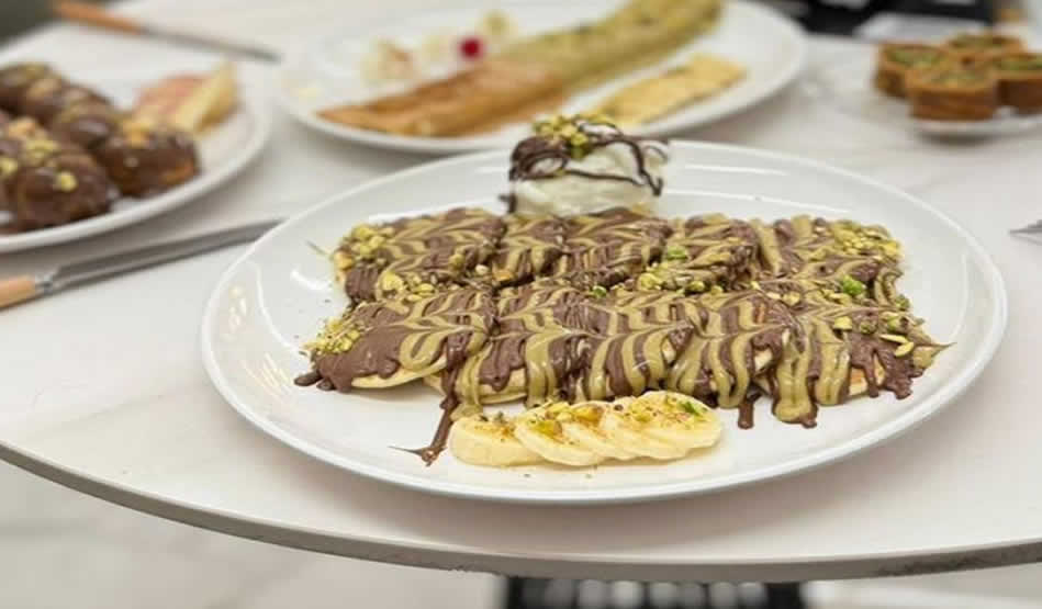 Gazze’deki yeni lüks kafe ve restoranların karanlık yüzü