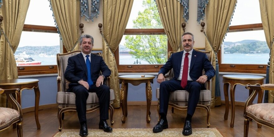 Dışişleri Bakanı Fidan, IKBY Başbakanı Barzani ile İstanbul'da görüştü