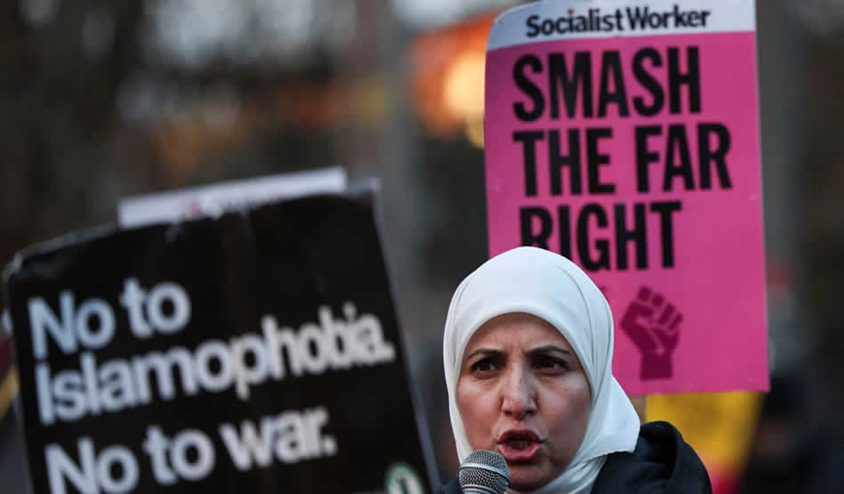 BBC, antisemitizmi ön plana çıkararak İslamofobik saldırıları önemsiz göstererek ırkçılığı pekiştiriyor