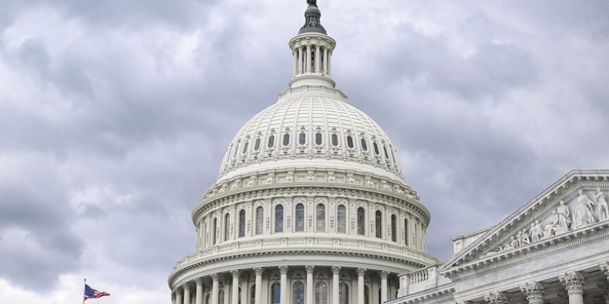ABD Senatosu Trump'ın Fed başkanlığına aday gösterdiği Kevin Warsh'u onayladı
