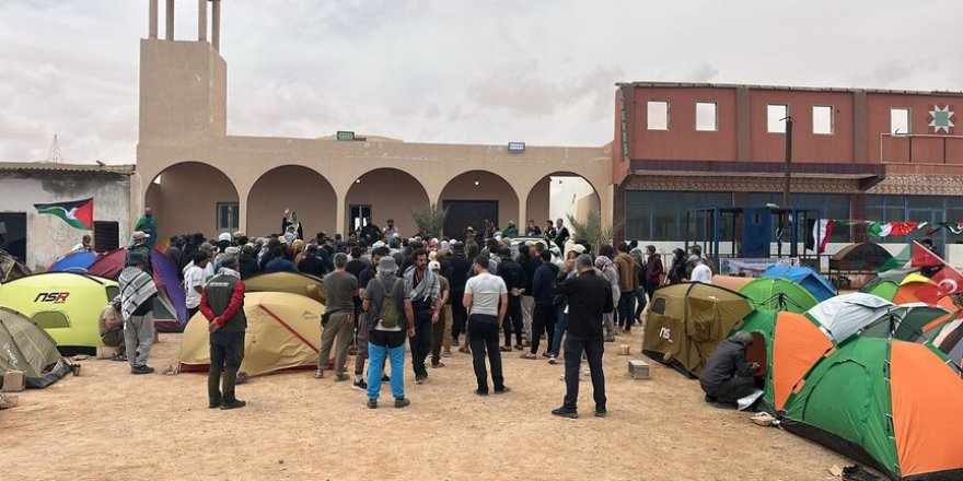 Küresel Sumud Filosu konvoyu Libya’nın doğusuna geçmek için 4 gündür Sirte yakınlarında bekliyor