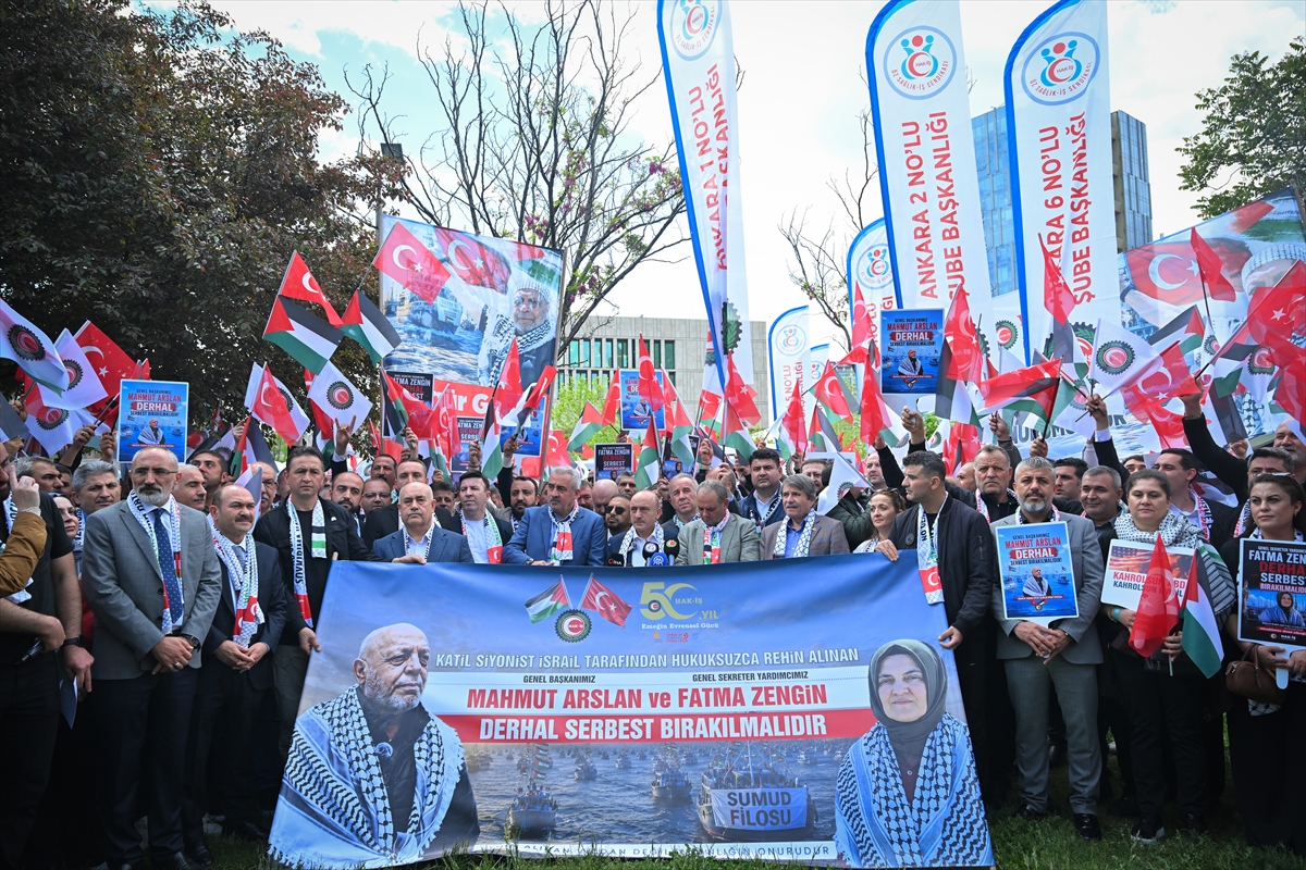 İsrail'in Küresel Sumud Filosu'na saldırısı ABD Büyükelçiliğinde protesto edildi