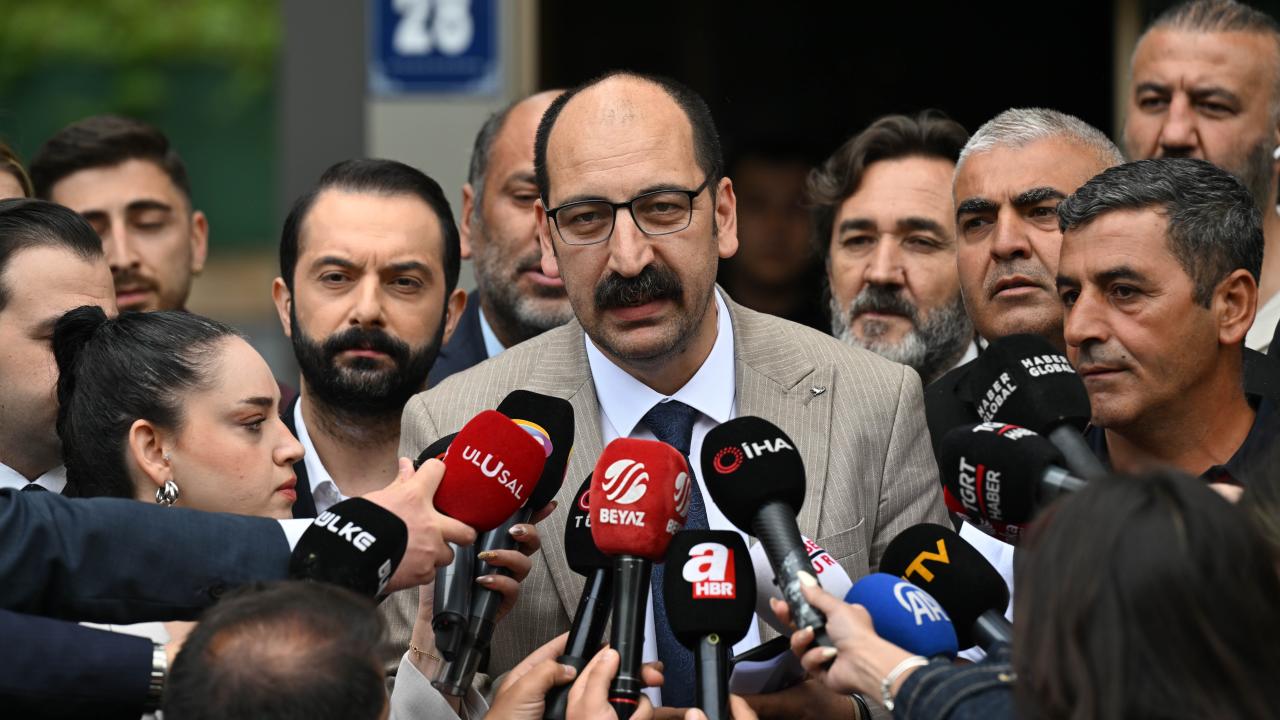 Kılıçdaroğlu'nun Basın Danışmanı Sönmez: Kılıçdaroğlu göreve başladı