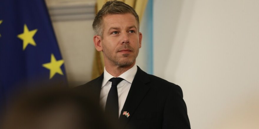 Macaristan UCM’den ayrılmaktan vazgeçti