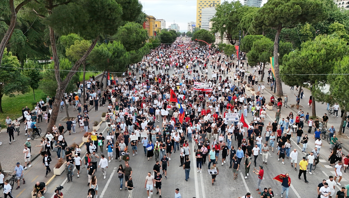 Arnavutluk'ta Jared Kushner'in desteklediği lüks tatil köyüne yönelik protestolar artıyor