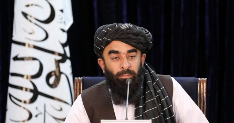 Afganistan İslam Emirliği, Pakistan ve Tacikistan’