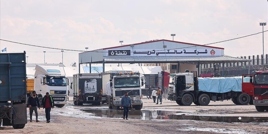 BM, İsrail'in dün kapattığı Kerem Ebu Salim Sınır Kapısı'nın yeniden açıldığını bildirdi
