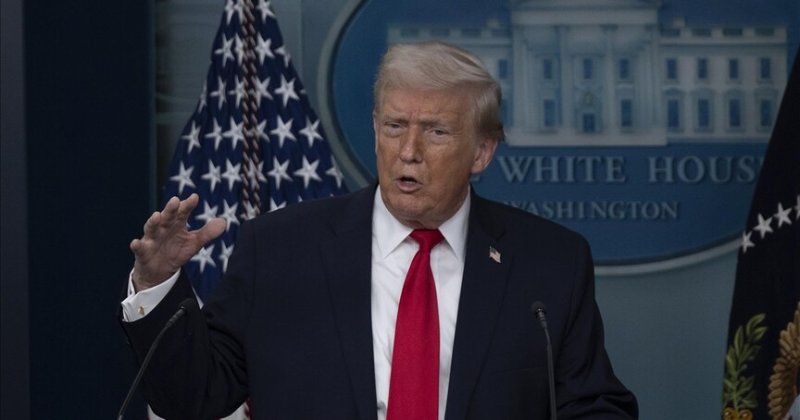 ABD Başkanı Trump, İran'a "daha kapsamlı ve şiddetli" saldıracaklarını belirtti