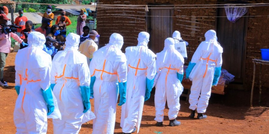 Fransa'daki G7 Zirvesi'nde kanser, ebola salgını ve ortaklıklara ilişkin bildiriler kabul edildi
