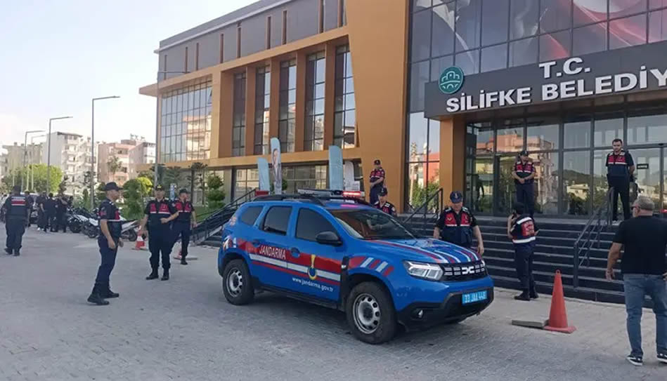 Silifke Belediye Başkanı Turgut gözaltında
