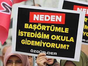 Fatih'te Başörtüsü Eylemi