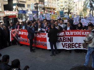 Diyarbakır'da İdlib'teki Katliamlar Lanetlendi