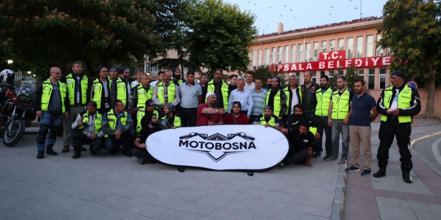 Motobosna, İlk Sınırı Aştı