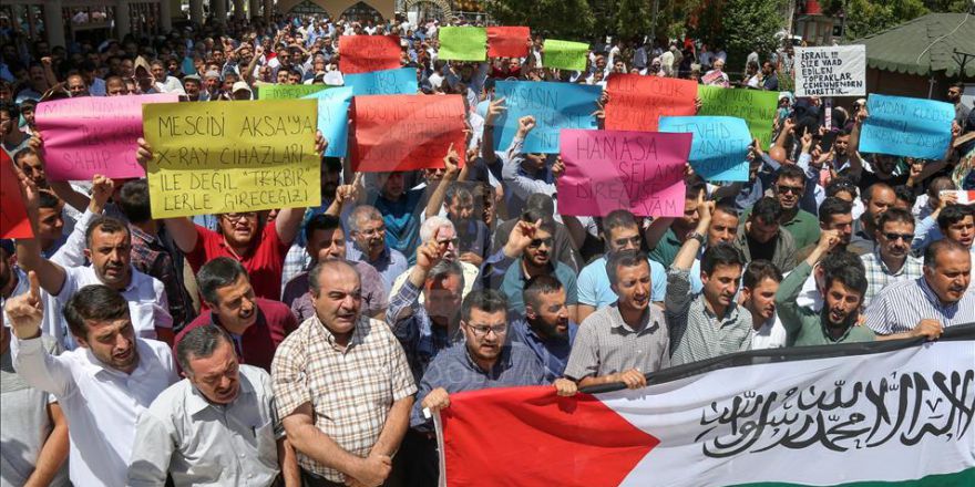 İşgalci İsrail'in Mescid-i Aksa'ya Yönelik Zulümleri Protesto Edildi
