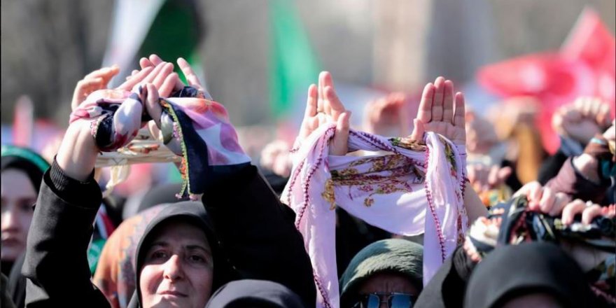 'Suriyeli Kız Kardeşlerimizi Serbest Bırakın!'
