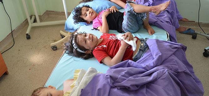 Abluka Altındaki Çocuklar Açlıktan Ölüyor