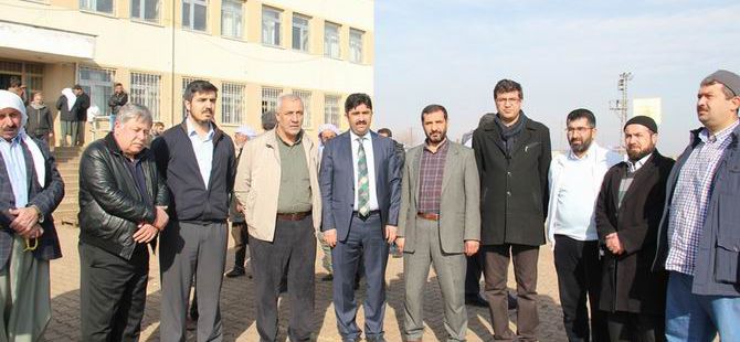 İslami STK’lardan Cafer Gizli’nin Ailesine Taziye Ziyareti